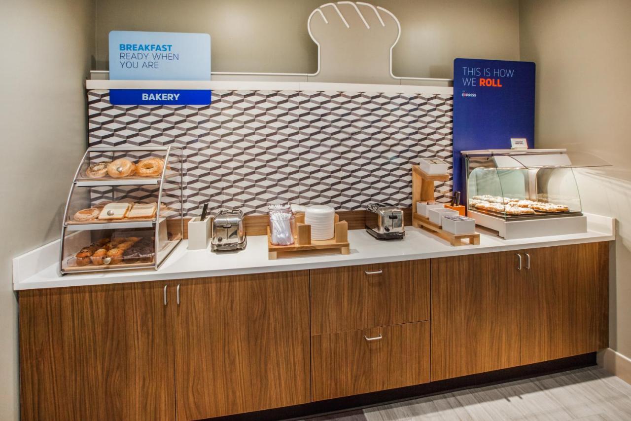 Holiday Inn Express & Suites - Burley By Ihg Εξωτερικό φωτογραφία